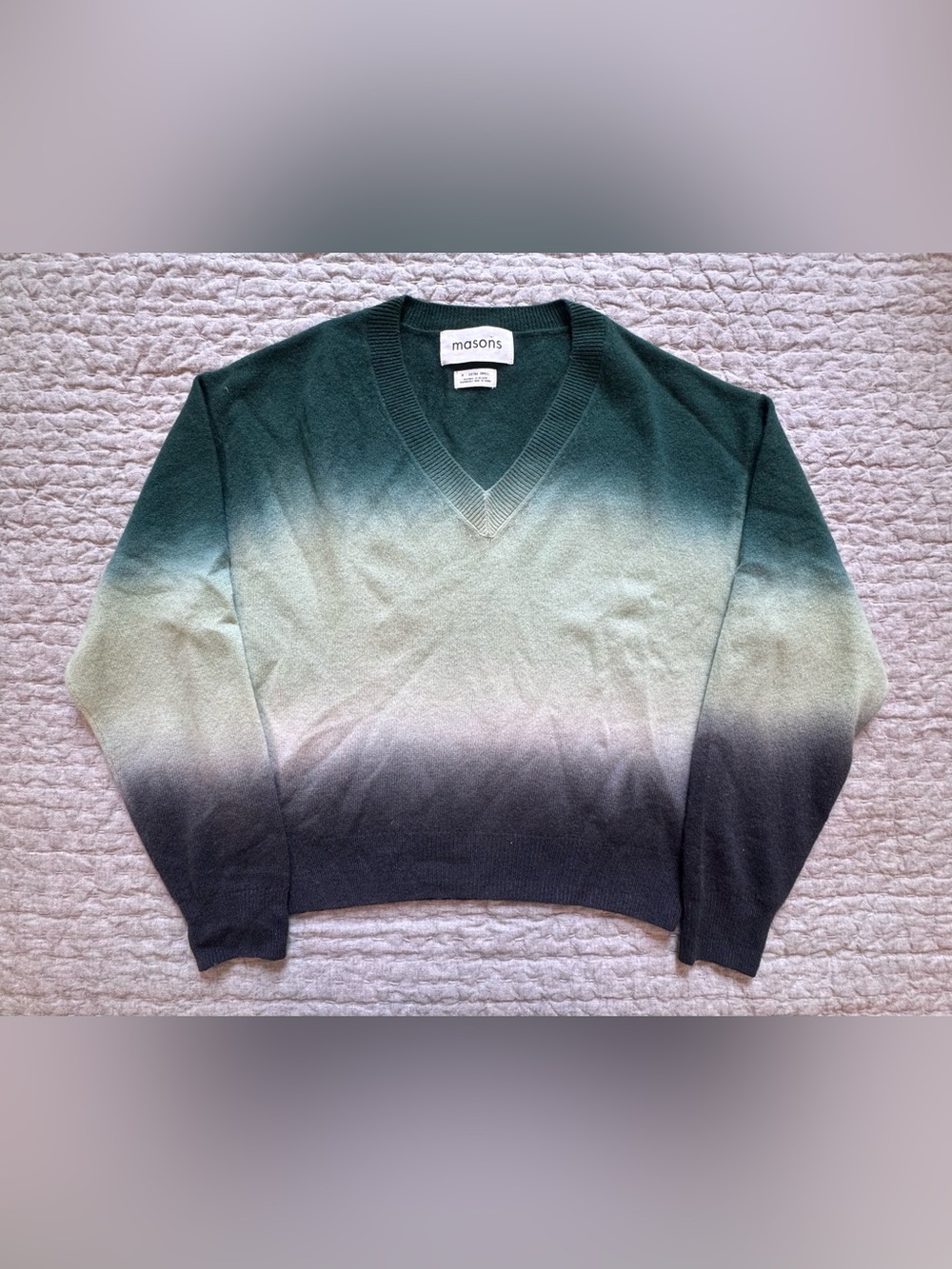 Ombre V-Neck Cashmere Sweater in Dark Green to Black Fade